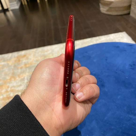 IPHONE 11 - Picture 2 of 5